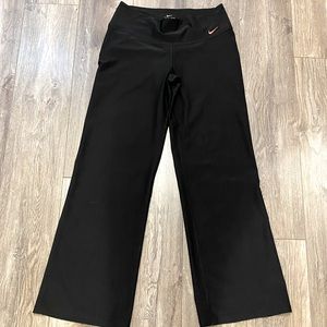 Nike Black and coral Yoga Pants Bootcut Size Medium NWOT
